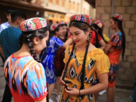 Tân Cương có gì khác lạ với các bài viết của phương Tây